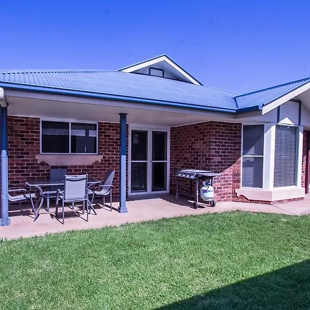 Time To Wine Down At Perry Street Villas Holiday home *