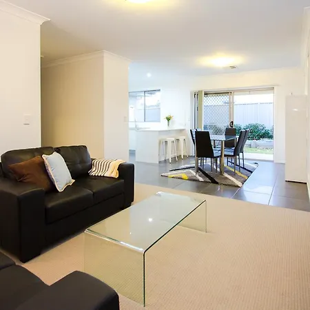 Holiday home Duoro Place Mudgee - Spacious, Fully Furnished Townhouses *