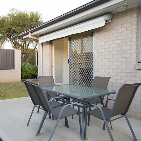 Holiday home Duoro Place Mudgee - Spacious, Fully Furnished Townhouses