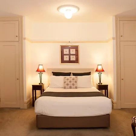 Hotel Cobb & Co Court Boutique Mudgee