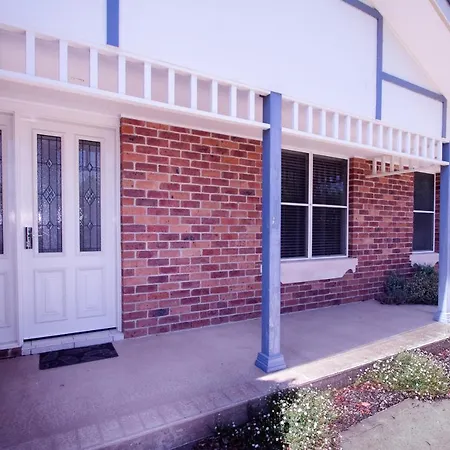Time To Wine Down At Perry Street Villas Holiday home *