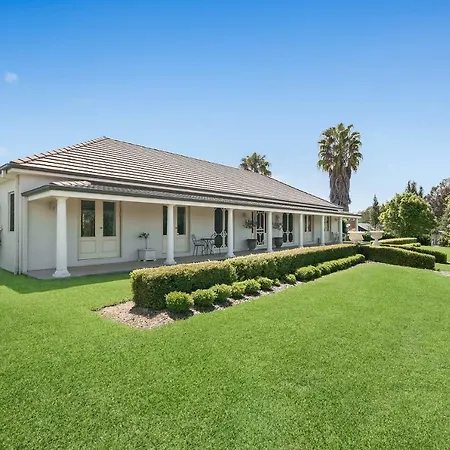 Holiday home Bellfield House *