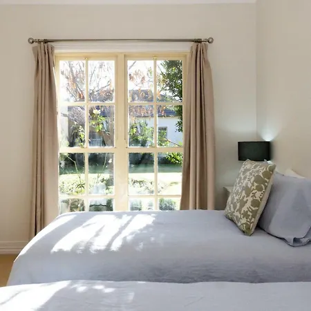 Bellfield House