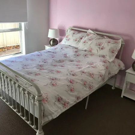 6 Birch Grove Holiday home Mudgee