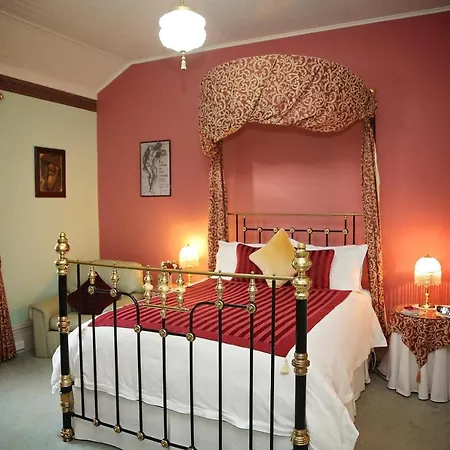 Forgandenny House Bed & Breakfast