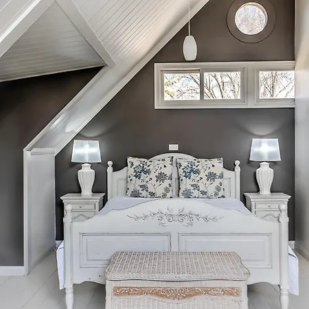 Evanslea Luxury Boutique Holiday home Mudgee