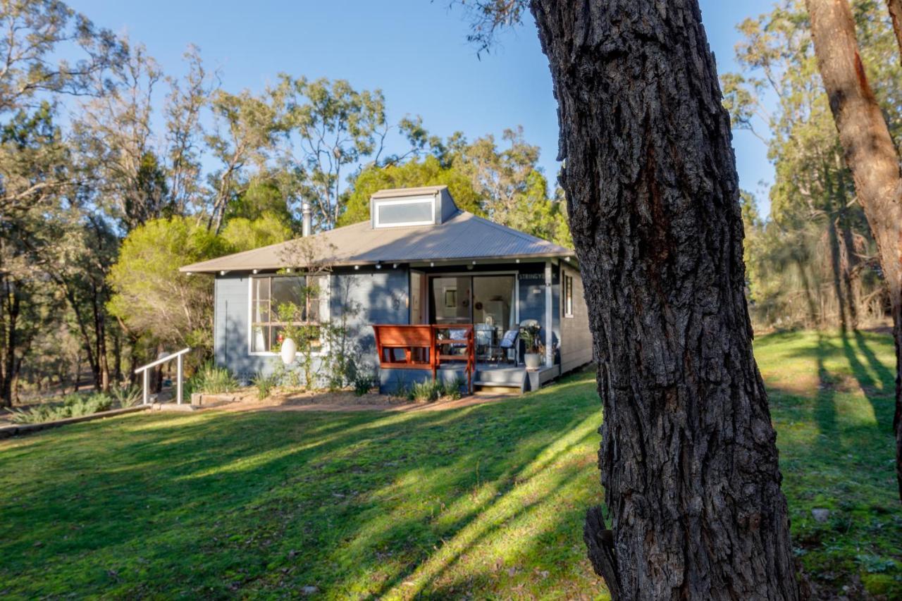 Bandalong Cottages *