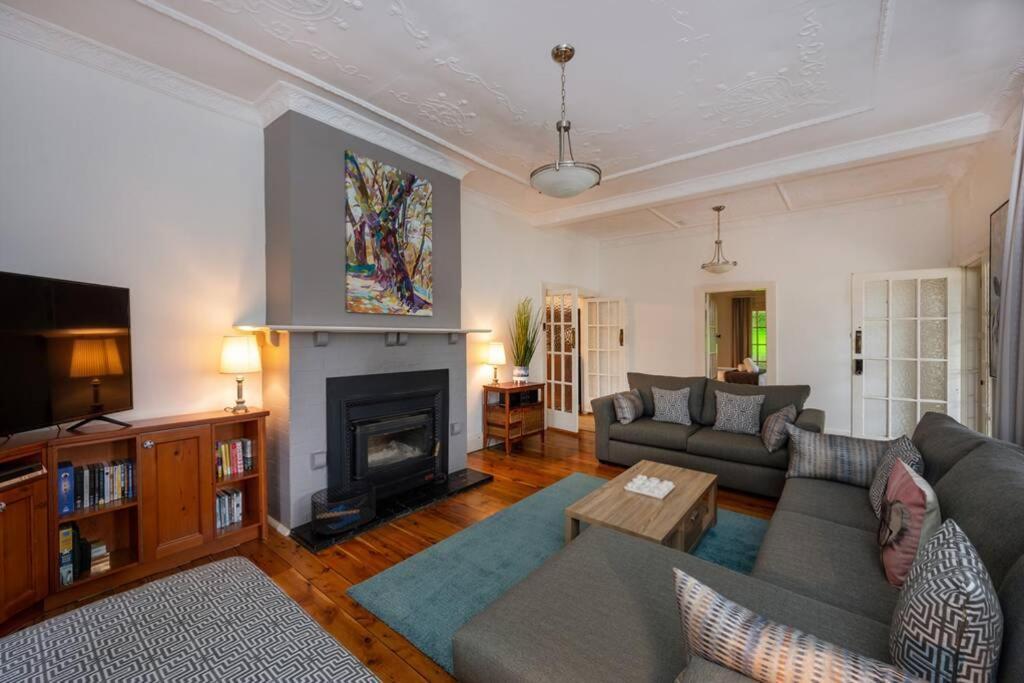 Chic At 'kyona', Moments From Downtown * Mudgee