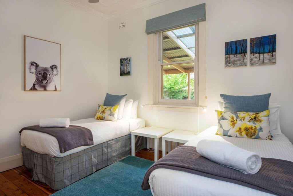 Chic At 'kyona', Moments From Downtown Holiday home *