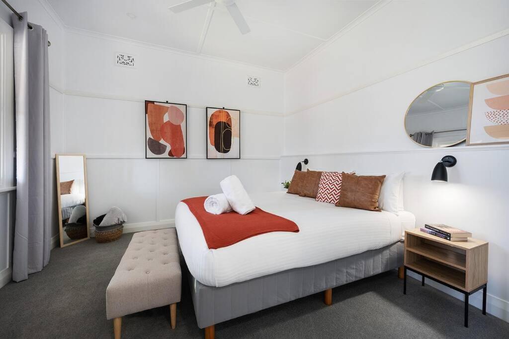 Holiday home Sunny Federation Charm In At Bunbinya Mudgee