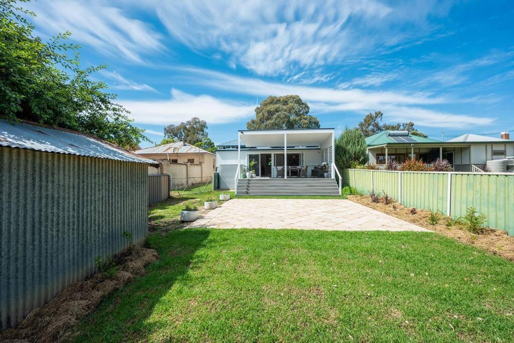 Sunny Federation Charm In At Bunbinya Holiday home