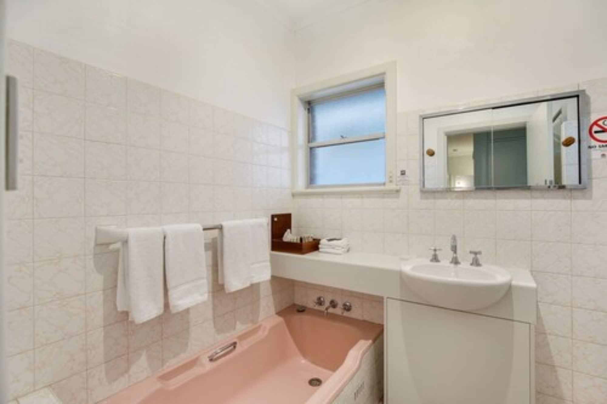 The Horatio 4*