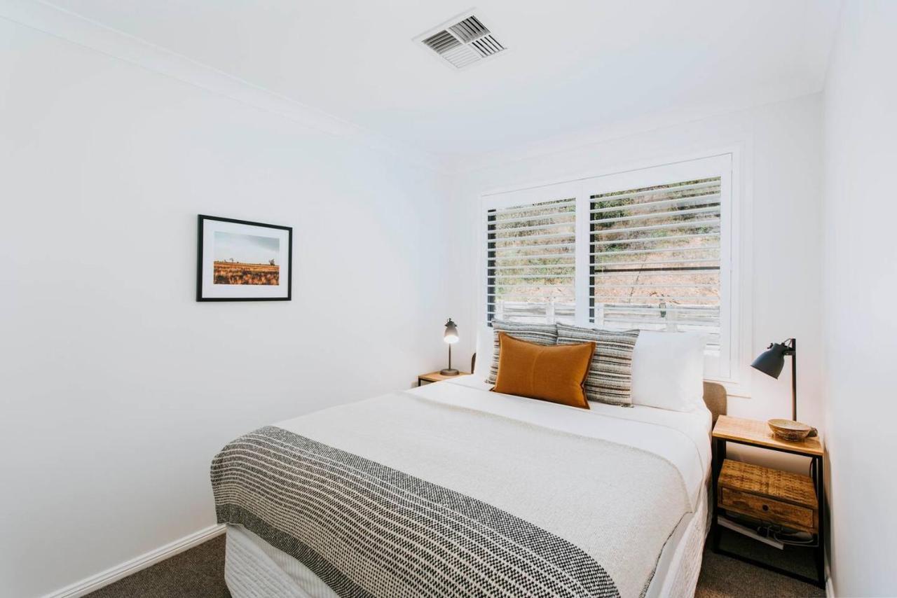 'omaroo' Homestead Escape Amongst Rolling Hills Holiday home