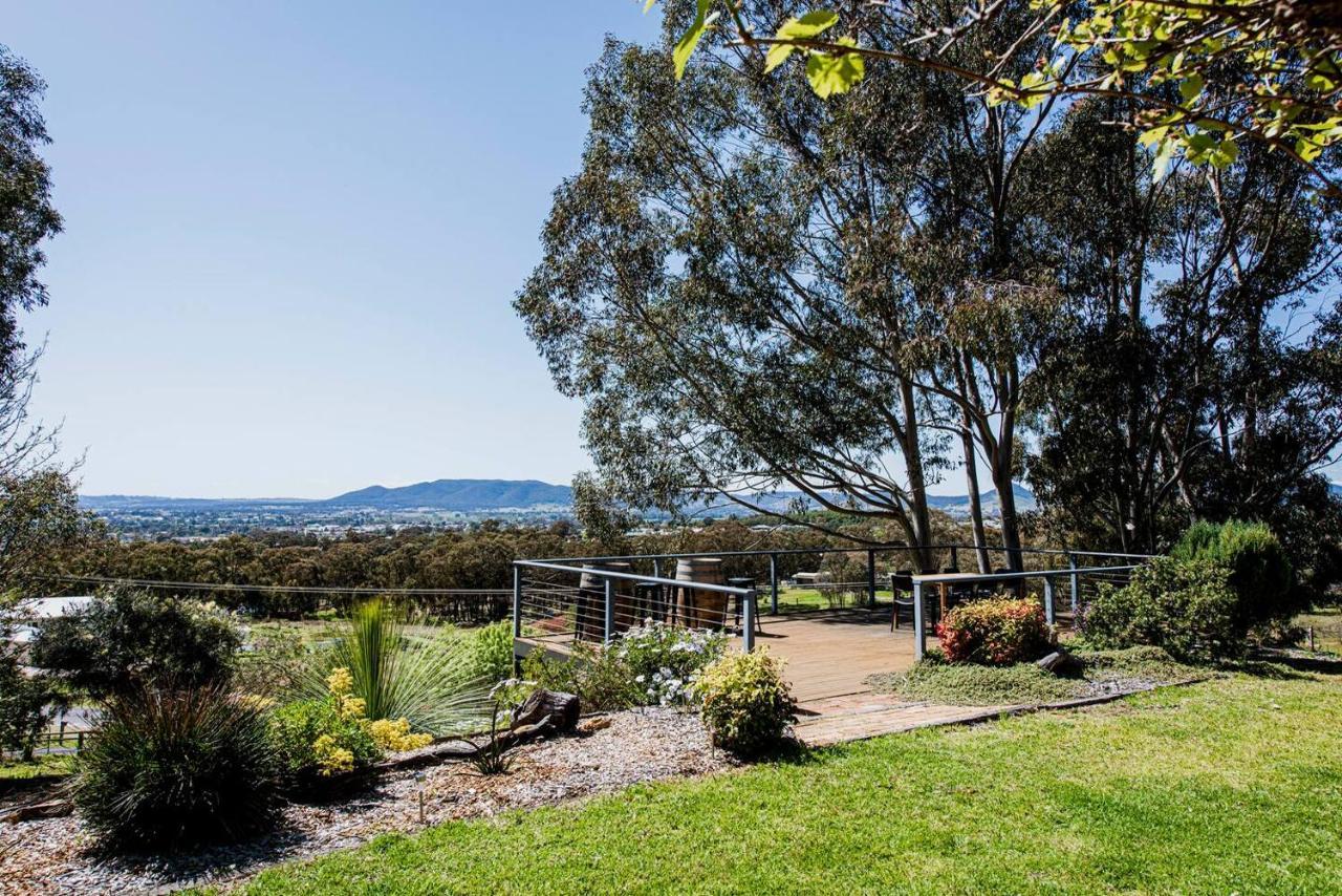 Holiday home 'omaroo' Homestead Escape Amongst Rolling Hills Mudgee