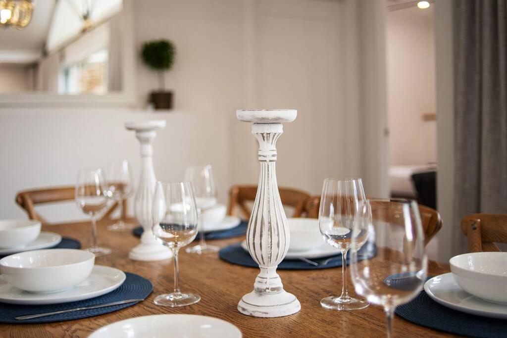 Mcg A Hamptons Inspired Holiday home Mudgee