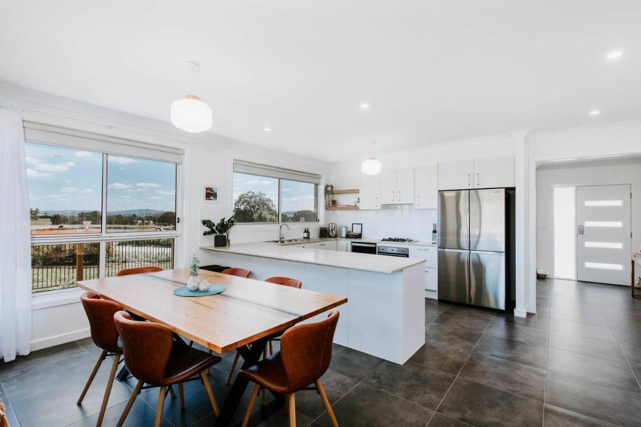 Holiday home Helvetia - Modern Comfort Meets Country Convenience *