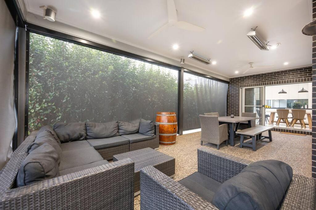 Holiday home Luxury Meets Modern Along Cudgegong River