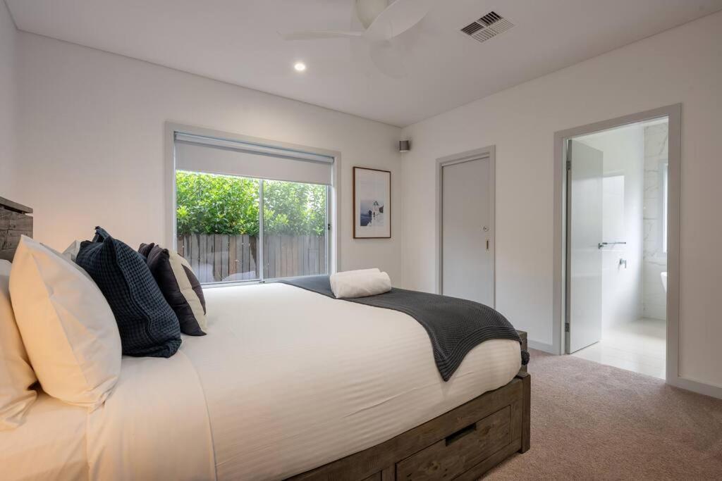 Luxury Meets Modern Along Cudgegong River Holiday home
