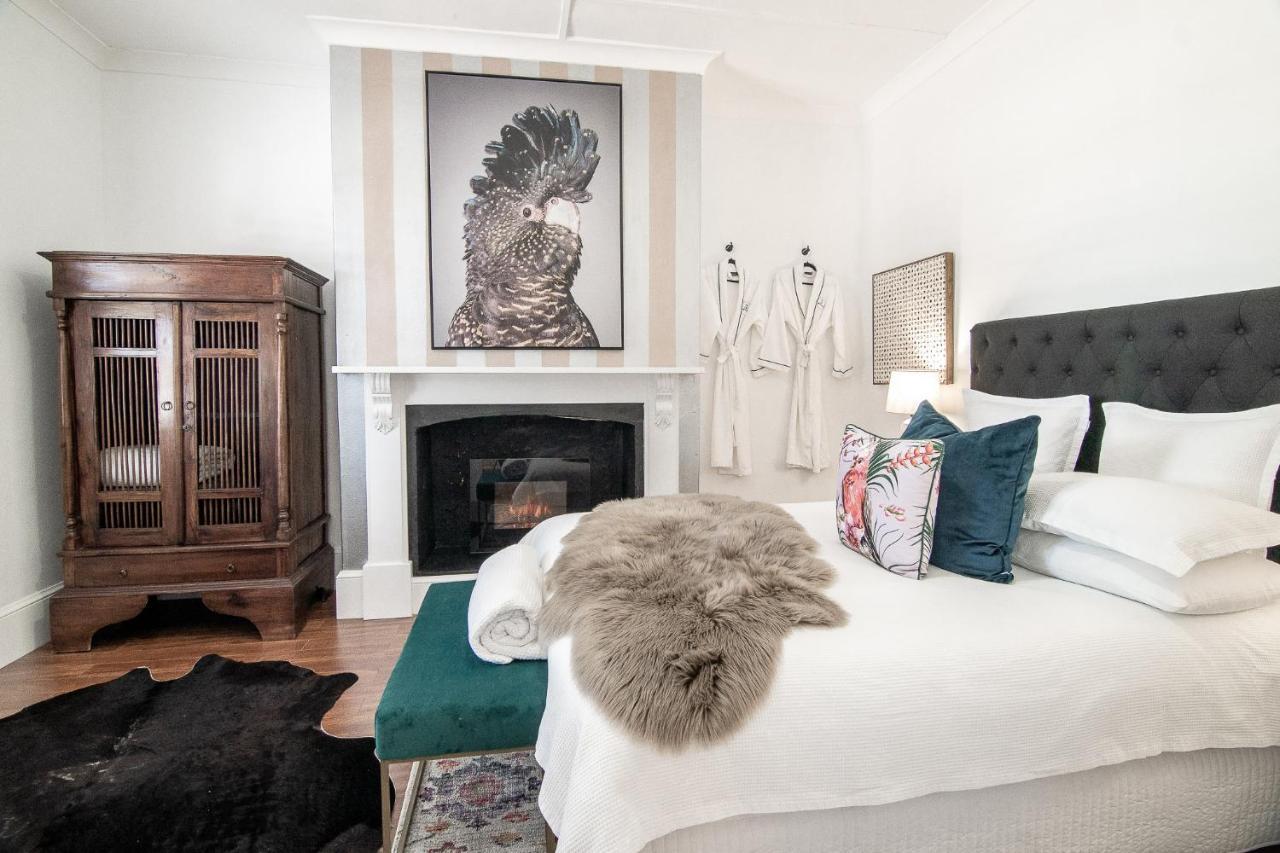 Apartment 70 On Mortimer *