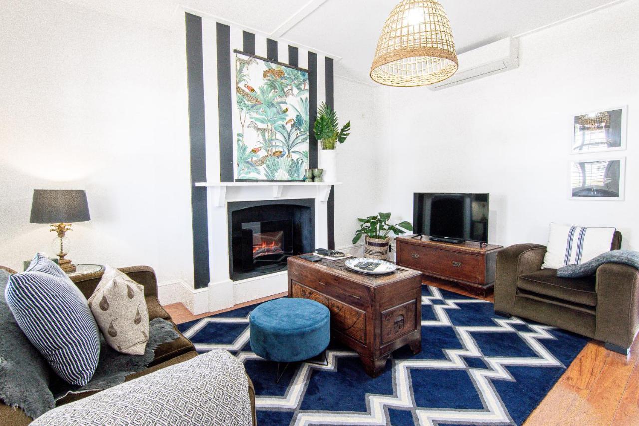 Apartment 70 On Mortimer