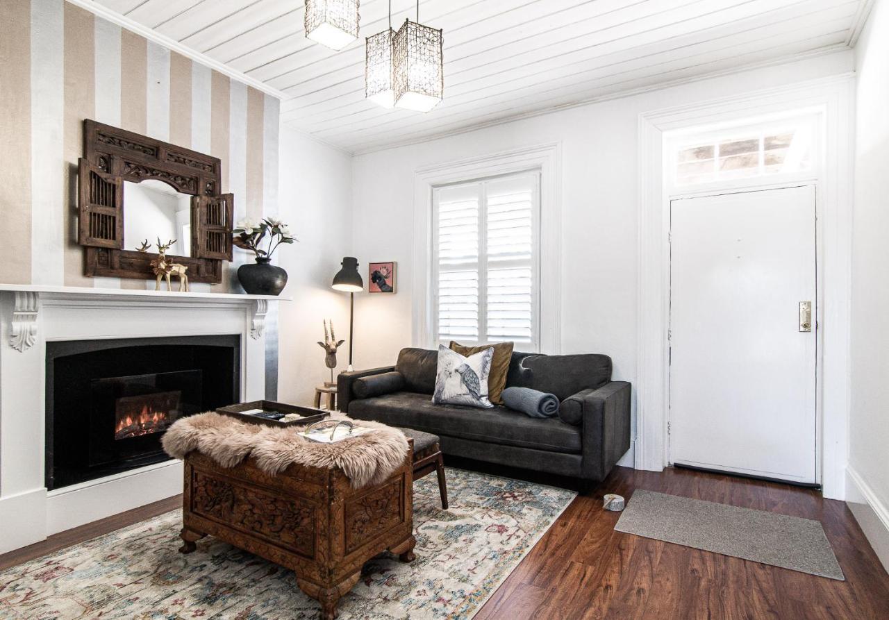 Apartment 70 On Mortimer *