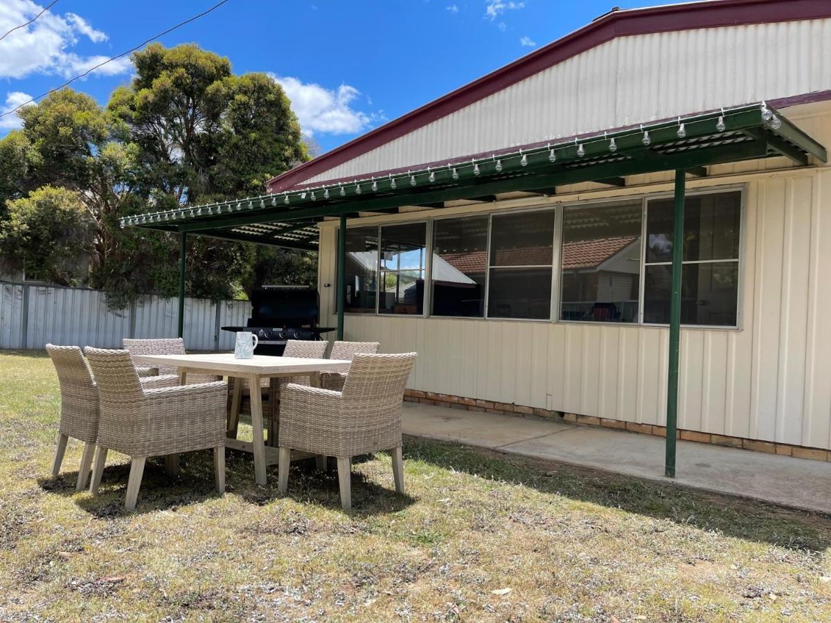 Comfortable 2-bedroom In - Rest Easy Holiday home Mudgee