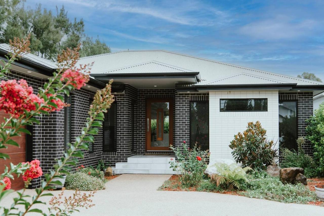 The Spot - A Modern All-season Retreat *