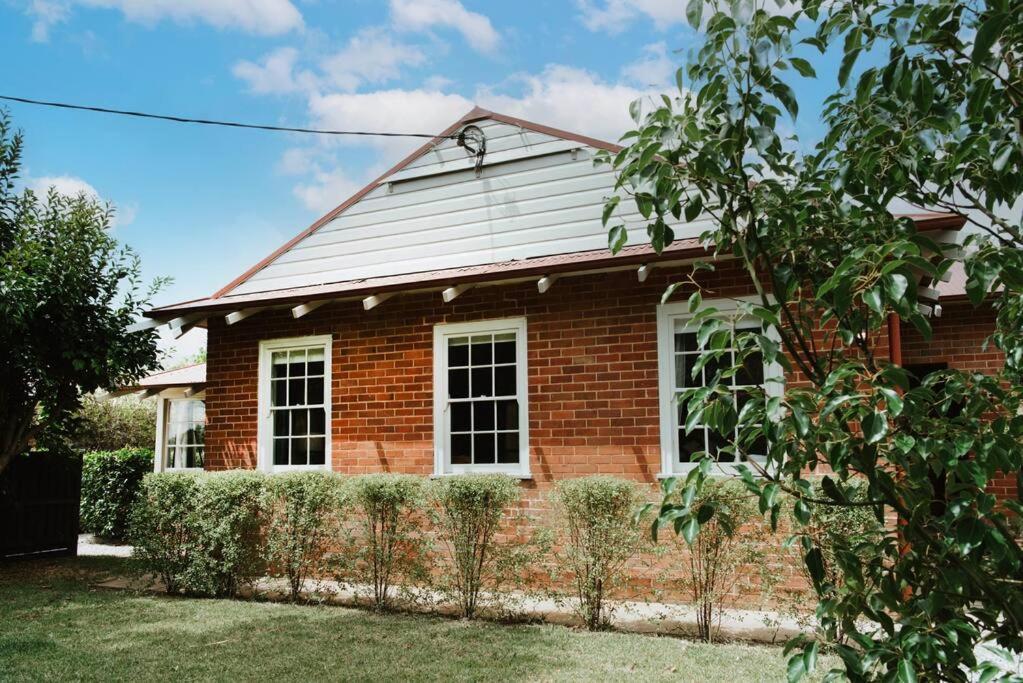 Holiday home 'mortimer Gardens' Country Charm In The Heart Of