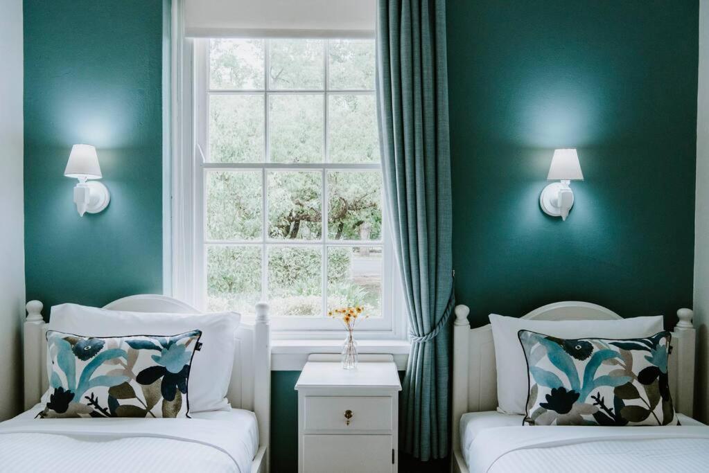 Holiday home 'mortimer Gardens' Country Charm In The Heart Of