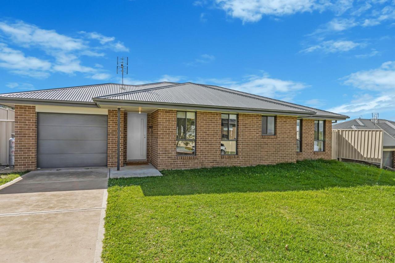 Charming 3 Bedroom Retreat *