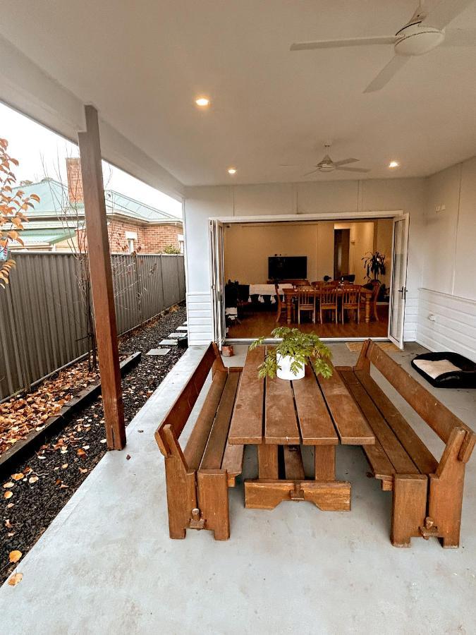 Cori's On Market Holiday home