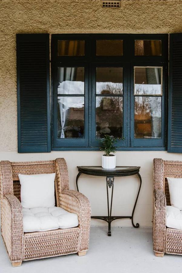 Holiday home 'the Gladstone' An Expansive Outdoor Oasis In Town