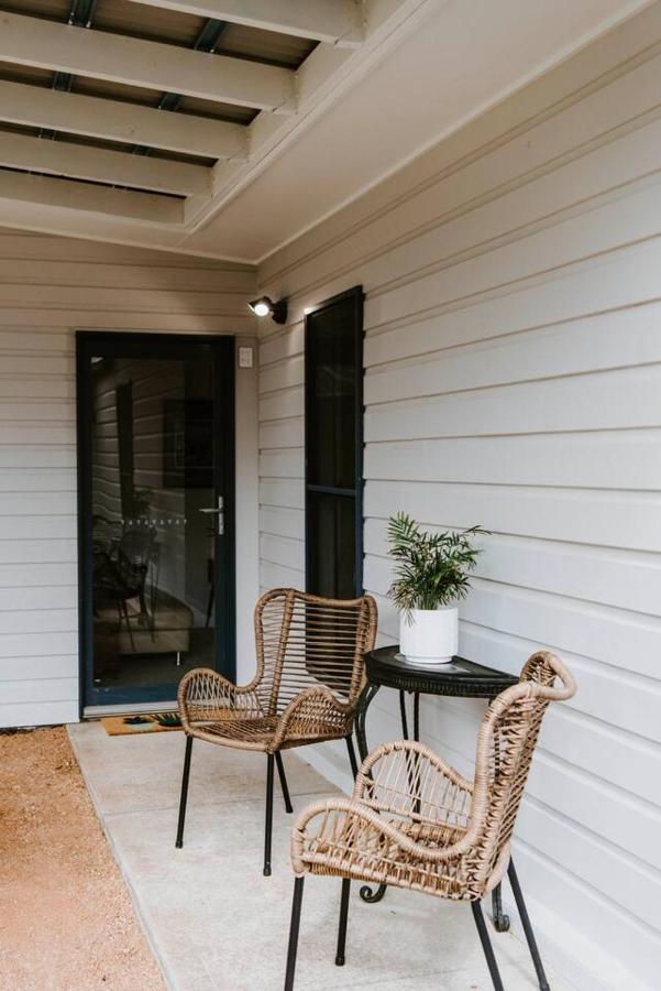 'the Gladstone' An Expansive Outdoor Oasis In Town * Mudgee