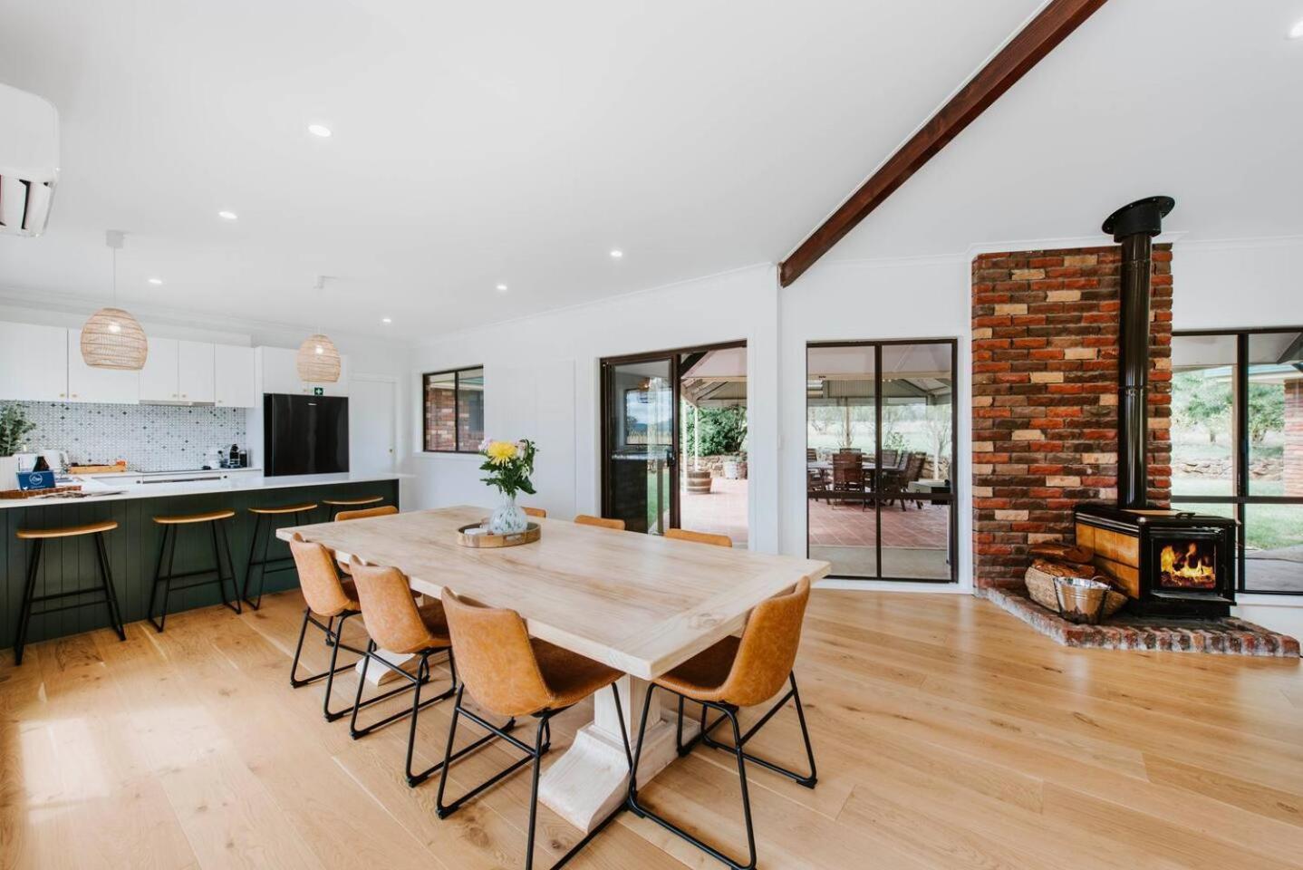 Anton Pavilion - Cheerful Country Solace In Holiday home Mudgee