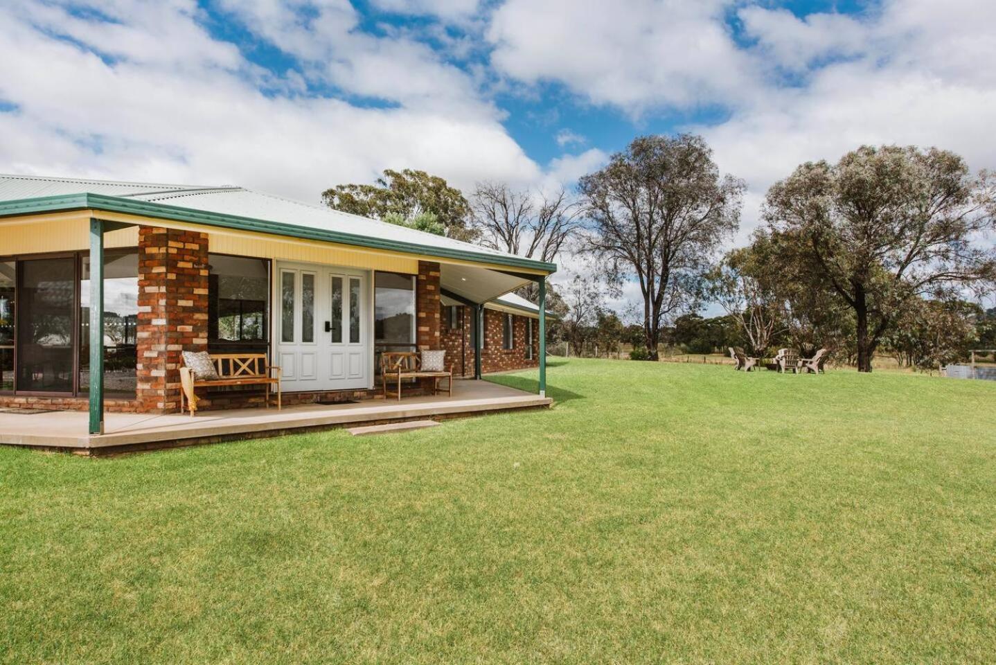 Anton Pavilion - Cheerful Country Solace In Holiday home