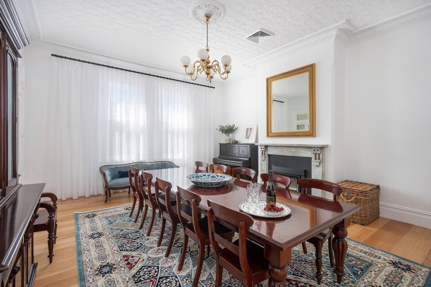 Luxury At Lauralla - An Elegant Victorian Escape * Mudgee