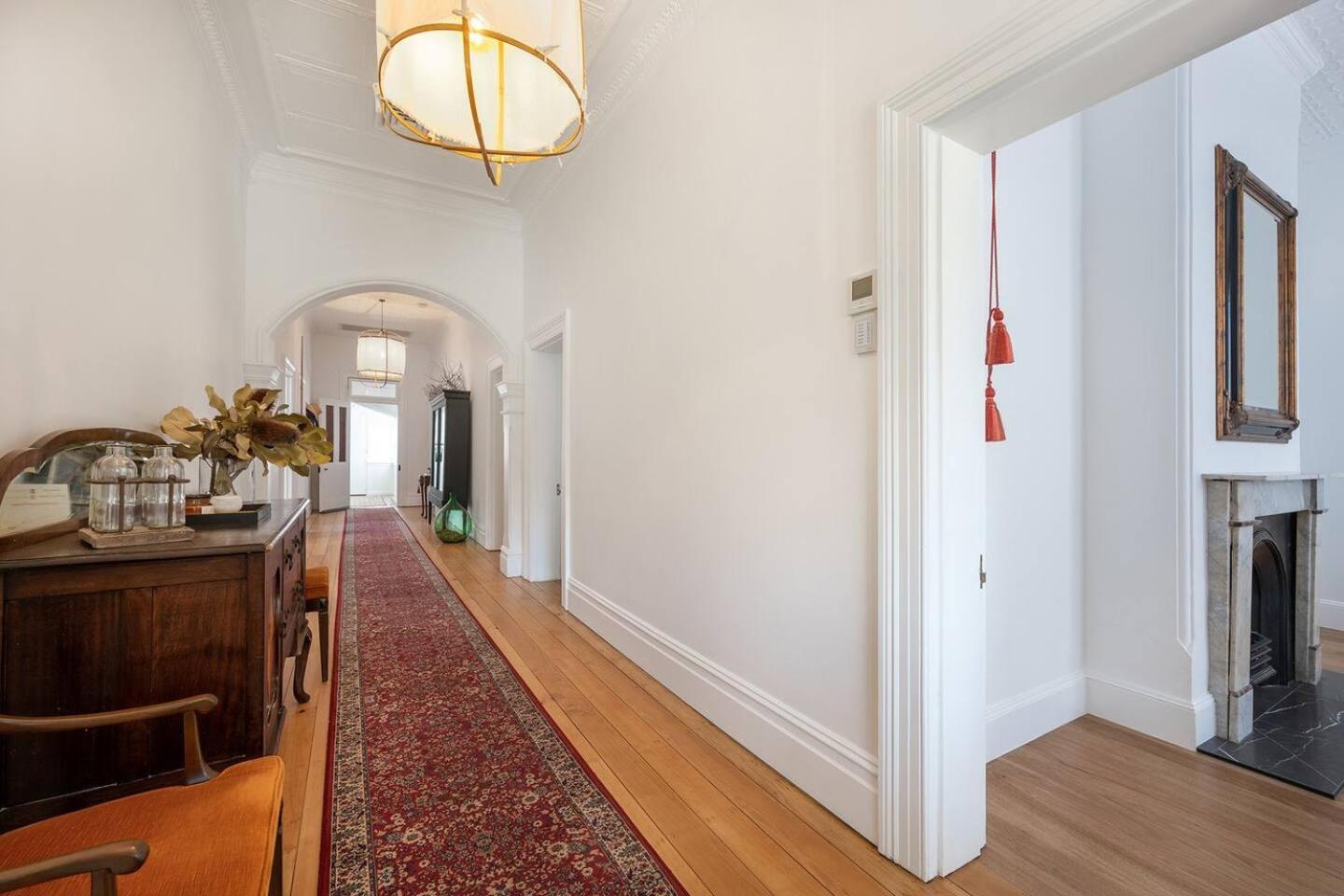 Holiday home Luxury At Lauralla - An Elegant Victorian Escape *