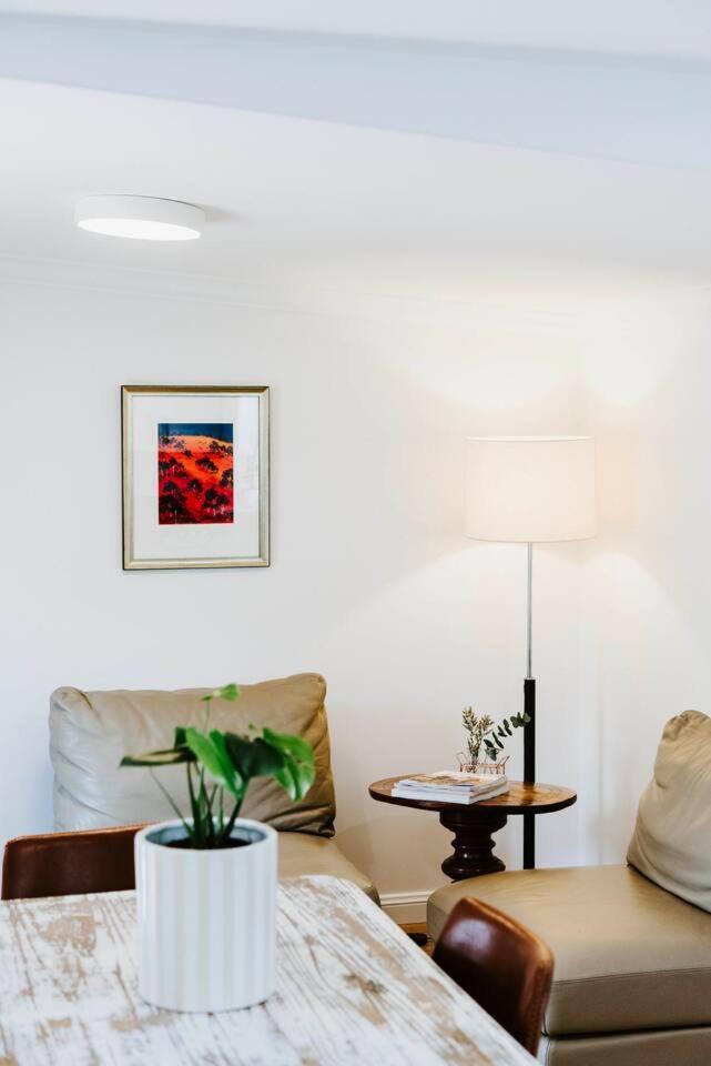 Holiday home 'the Gladstone' An Expansive Outdoor Oasis In Town Mudgee