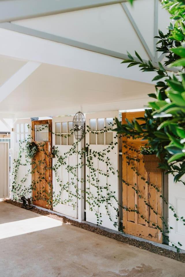 The On Lawson - Heritage Elegance In Holiday home *