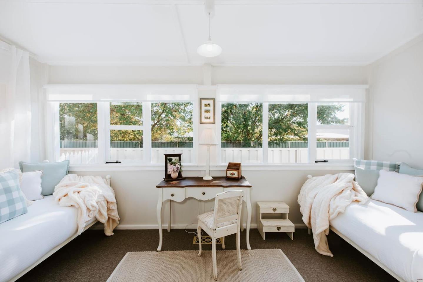 Holiday home The On Lawson - Heritage Elegance In