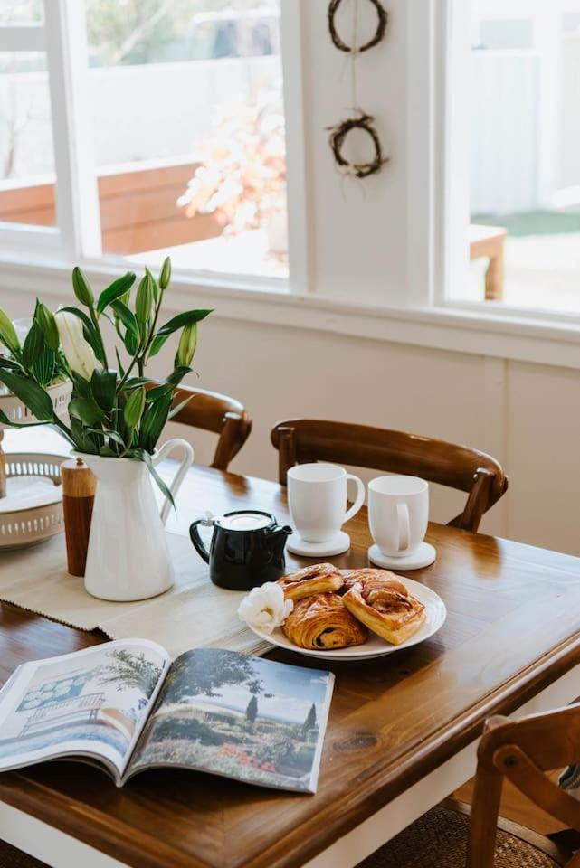 Holiday home The On Lawson - Heritage Elegance In *