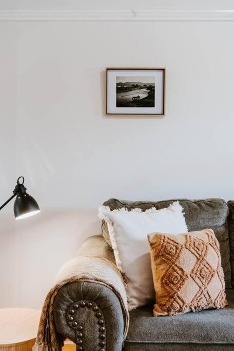 'kareela & Kialla Cottages' Charming Family Getaway * Mudgee