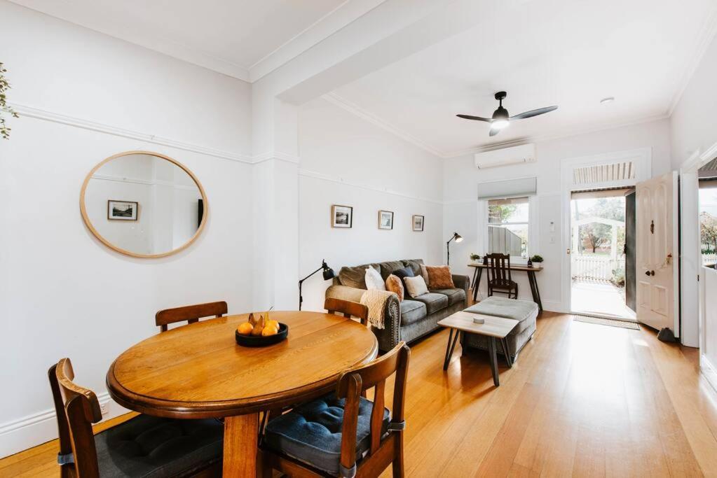 Holiday home 'kareela & Kialla Cottages' Charming Family Getaway *