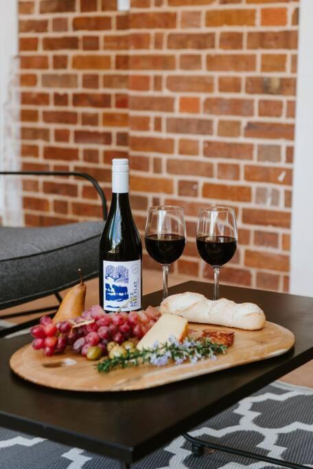 'kareela & Kialla Cottages' Charming Family Getaway Holiday home Mudgee
