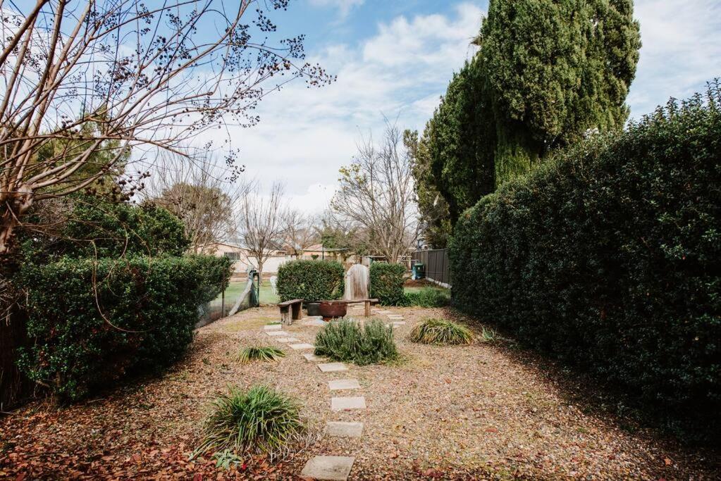'kareela & Kialla Cottages' Charming Family Getaway * Mudgee
