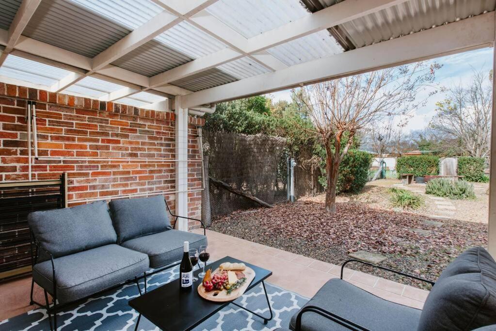 'kareela & Kialla Cottages' Charming Family Getaway Holiday home