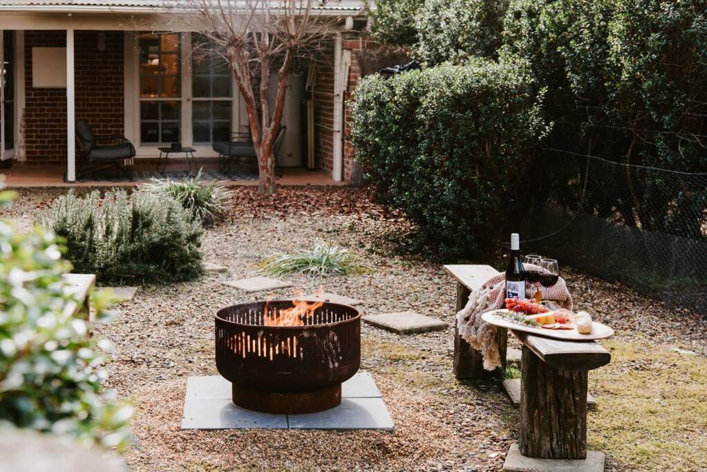 'kareela & Kialla Cottages' Charming Family Getaway Holiday home Mudgee