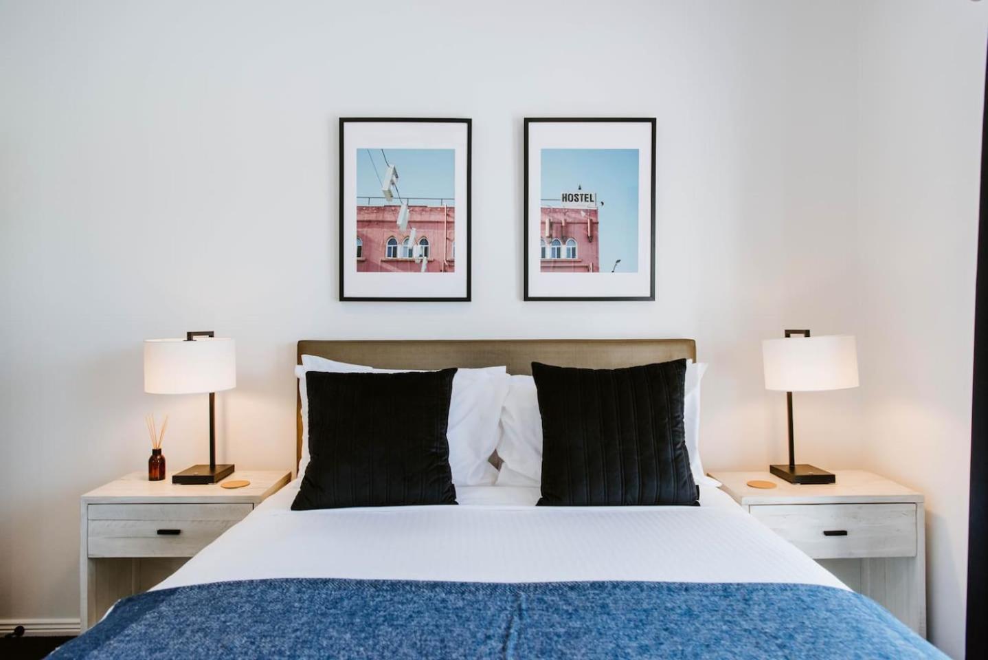 Mulberry On Melton - A Charming Poolside