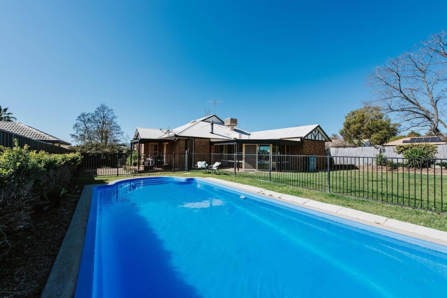 Mulberry On Melton - A Charming Poolside Mudgee