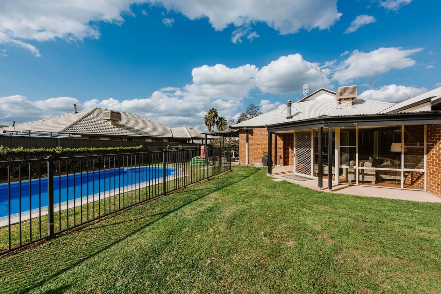 Mulberry On Melton - A Charming Poolside Holiday home